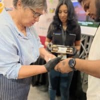 Cut finger incident Exhibition Golden Gloves